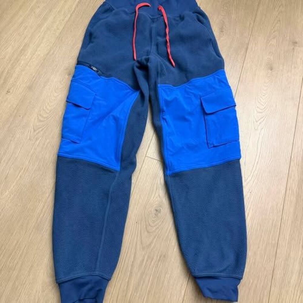 Lululemon Fleece + Ripstop Cargo Joggers size 4